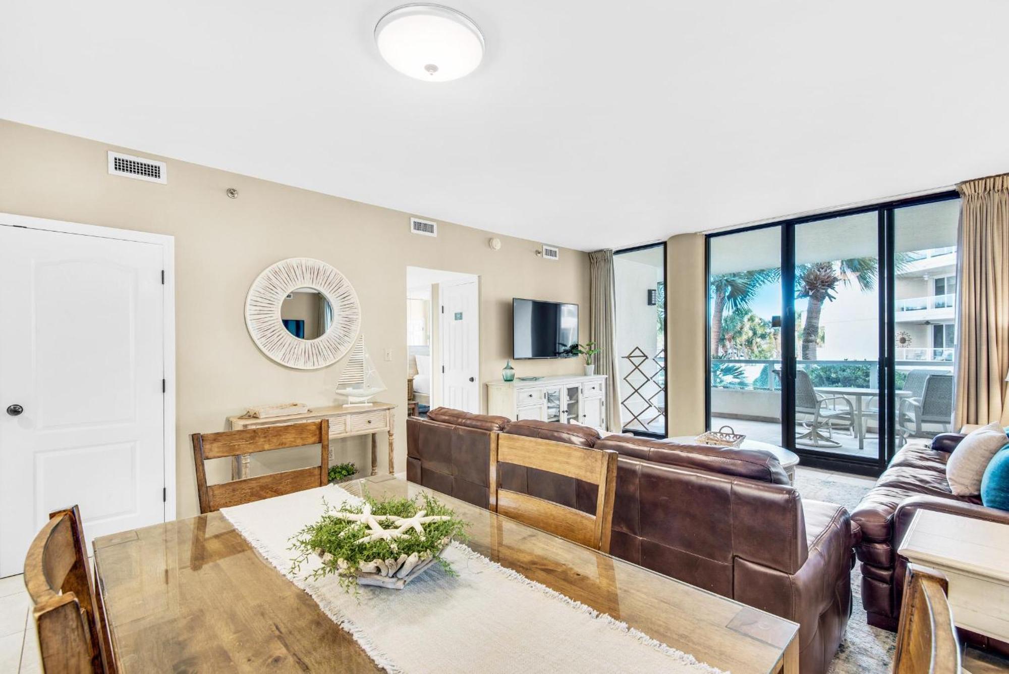 East Pass 102 Apartment เดสติน ภายนอก รูปภาพ